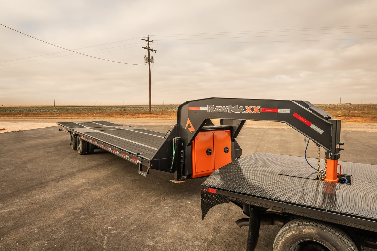 Legend X Spartan flatbed and trailer connection shown from above the deck.